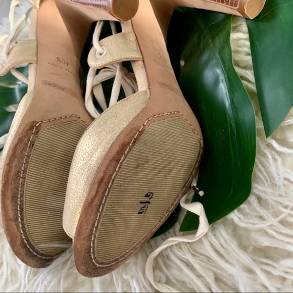 Marc Jacobs Lace Up Gold Heels Size 10.5 - Picture 4 of 8